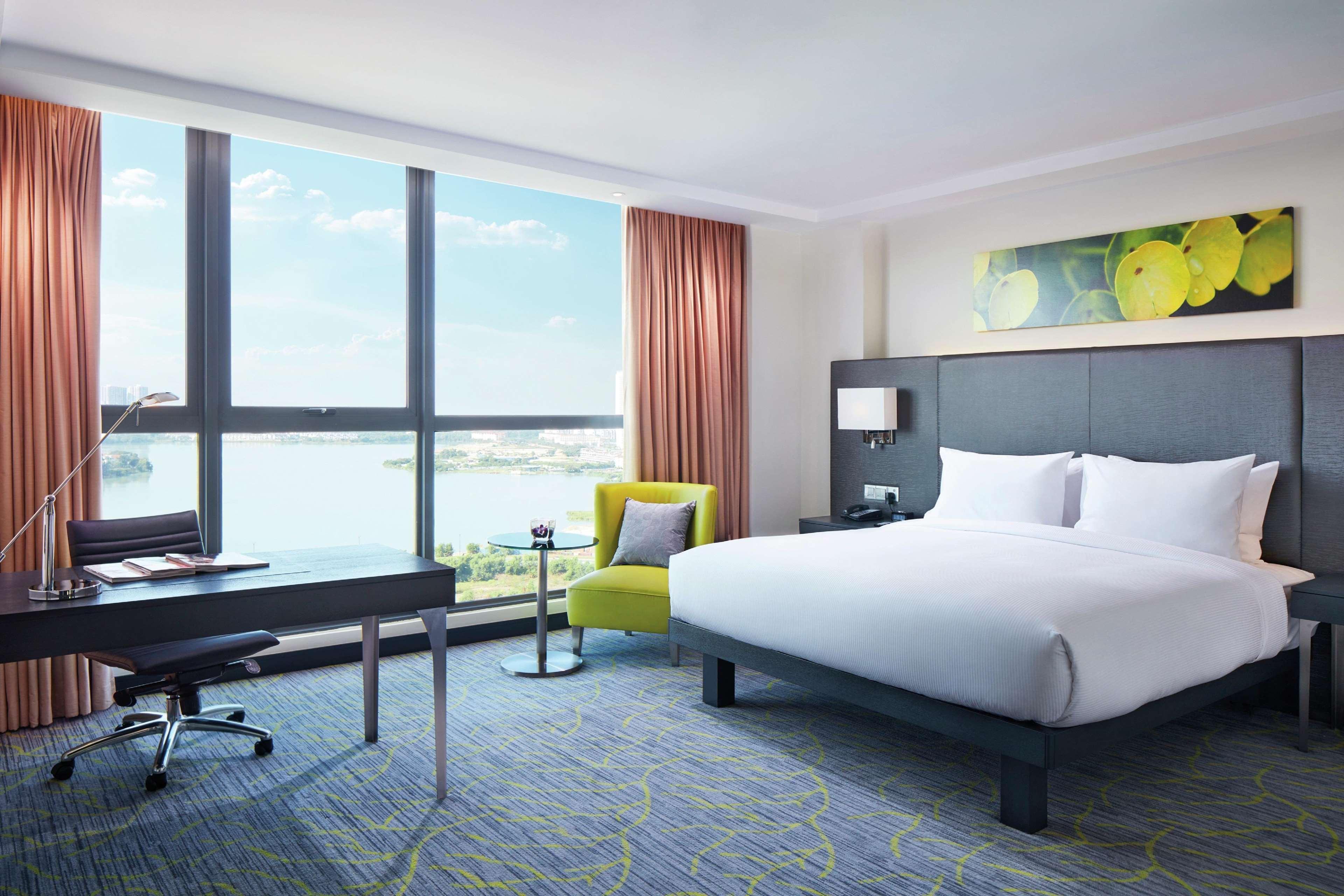 Hilton Garden Inn Puchong Exterior foto